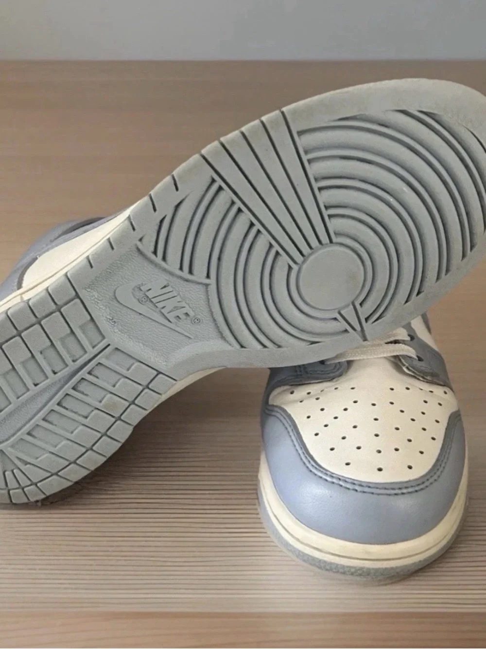 Nike Dunk High “Aluminum”Style Code: DD1869-107. (2021)